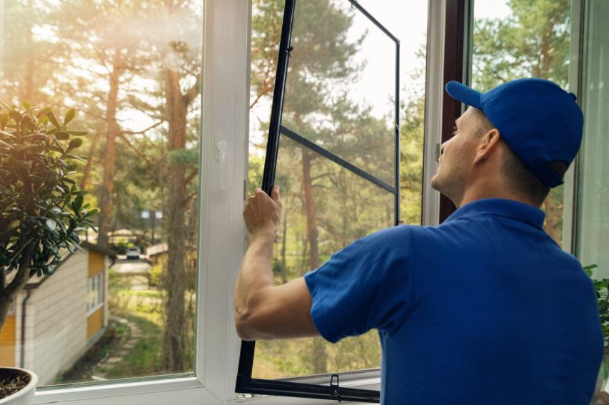 installing window screens